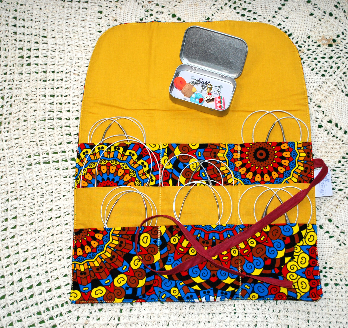 Circular Needle Case with 9 pockets