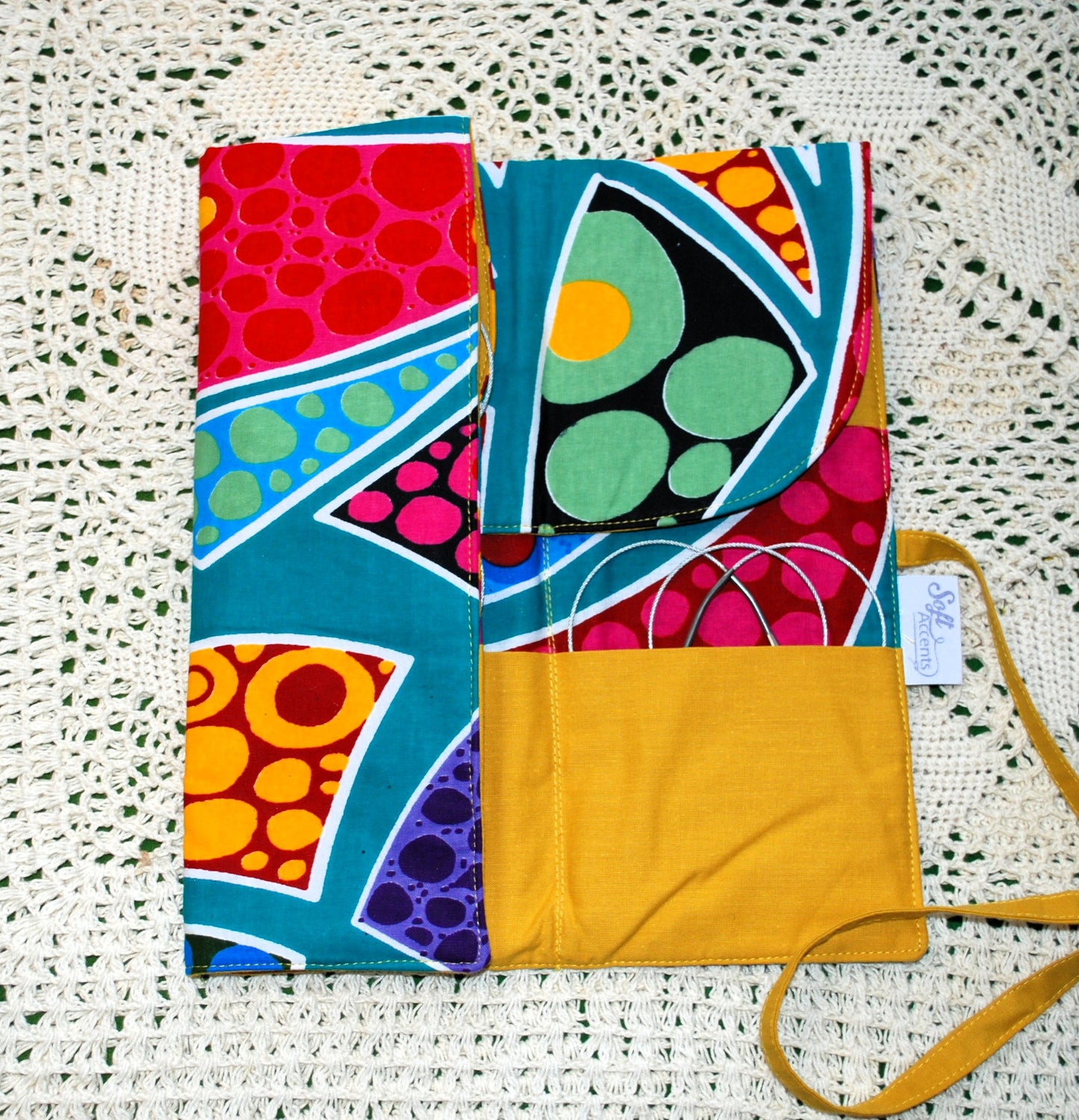 Circular Needle Case with 9 pockets