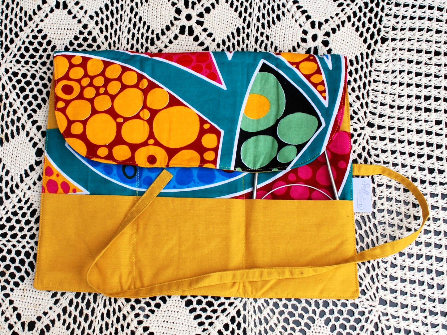 Circular Needle Case with 9 pockets