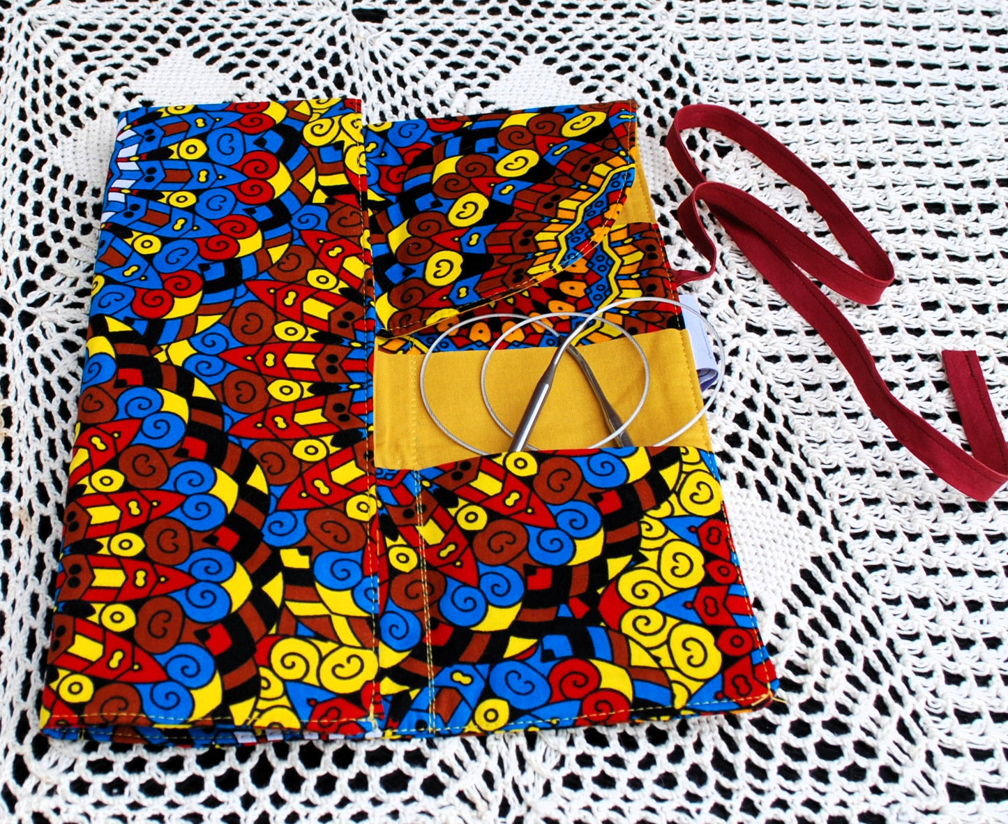 Circular Needle Case with 9 pockets